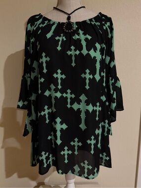 Giddy Up Glamour Black & Mint Cross Print Peasant Top